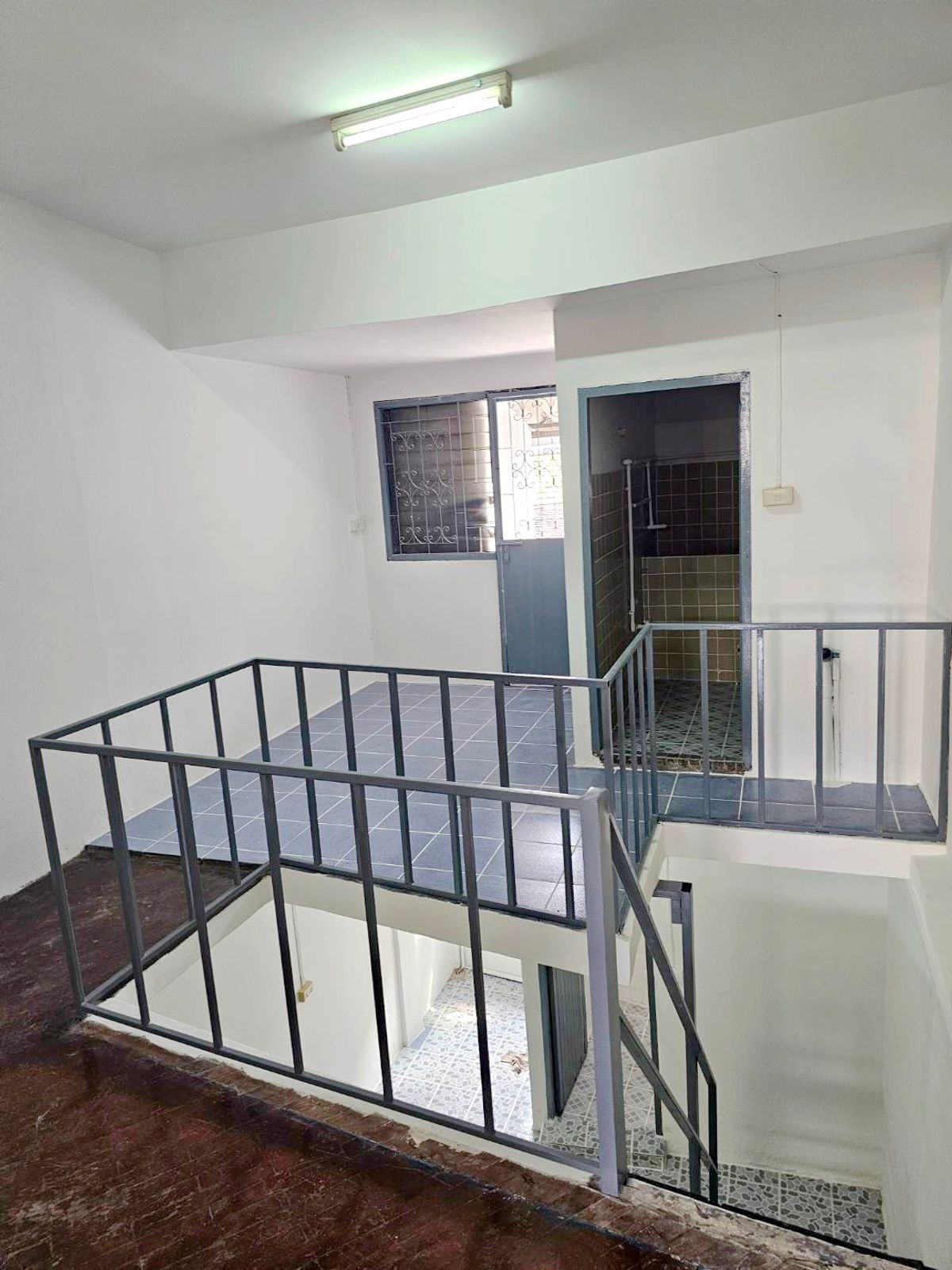 อาคารพาณิชย์โชคชัย4 ลาดพร้าว71 : 🔥ขายตึกแถว 3ชั้น ลาดพร้าว-โชคชัย4 สามารถเช่าทำออฟฟิศ หรือเปิดร้านอาหารได้ (ขายพร้อมผู้เช่า)