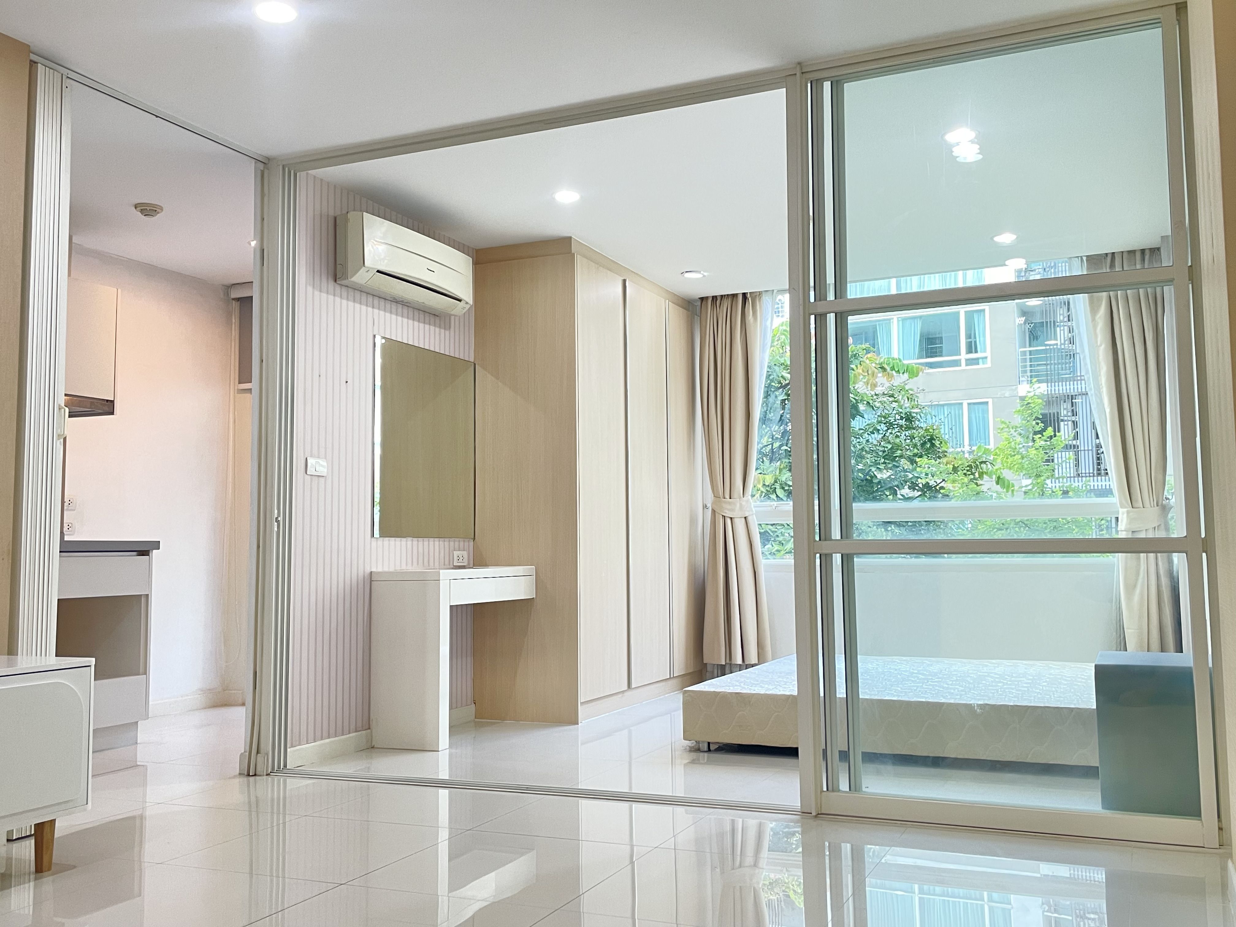 ขายคอนโดพัฒนาการ ศรีนครินทร์ : ขาย คอนโด 1 ห้องนอน ในโครงการ อิลีเม้นท์ ศรีนครินทร์ U5605131