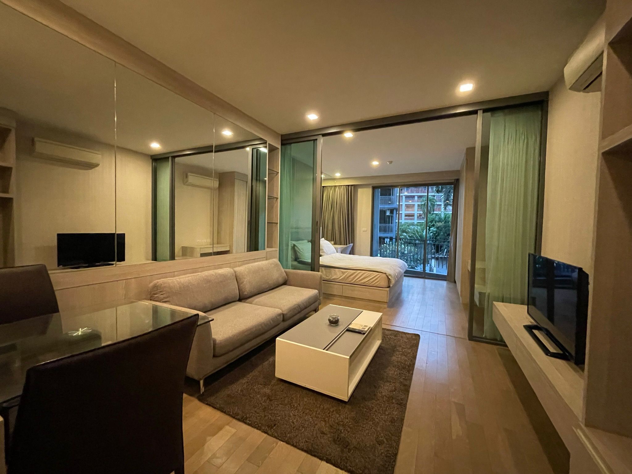 ขายคอนโดสุขุมวิท อโศก ทองหล่อ : ขาย คอนโด 1 ห้องนอน ในโครงการ Trapezo Sukhumvit 16 U1744838