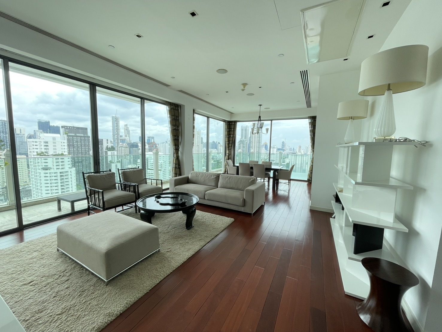 For SaleCondoSukhumvit, Asoke, Thonglor : Le Raffine 39 – Luxury Duplex Condo for Sale Rare Item! U5613876