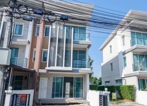 ขายบ้านวิภาวดี ดอนเมือง หลักสี่ : 3Bedrooms 3Bathrooms Townhome at Vibhavadi-Rangsit U2006906
