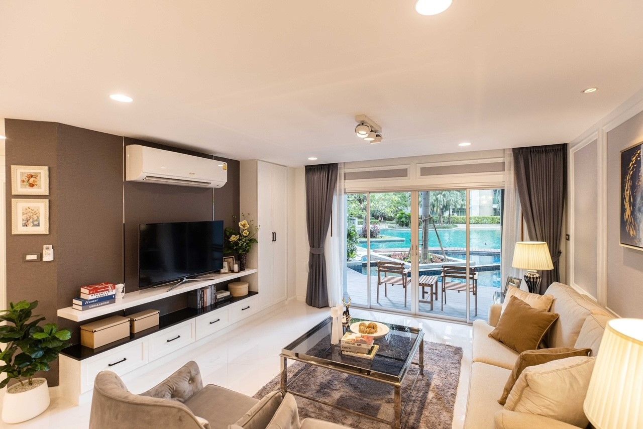 ขายคอนโดพระราม 9 เพชรบุรีตัดใหม่ RCA : ขาย คอนโด 3 ห้องนอน ในโครงการ 3-bedroom spacious duplex for sale close to MRT Rama 9 [ABKK30247] U1964258
