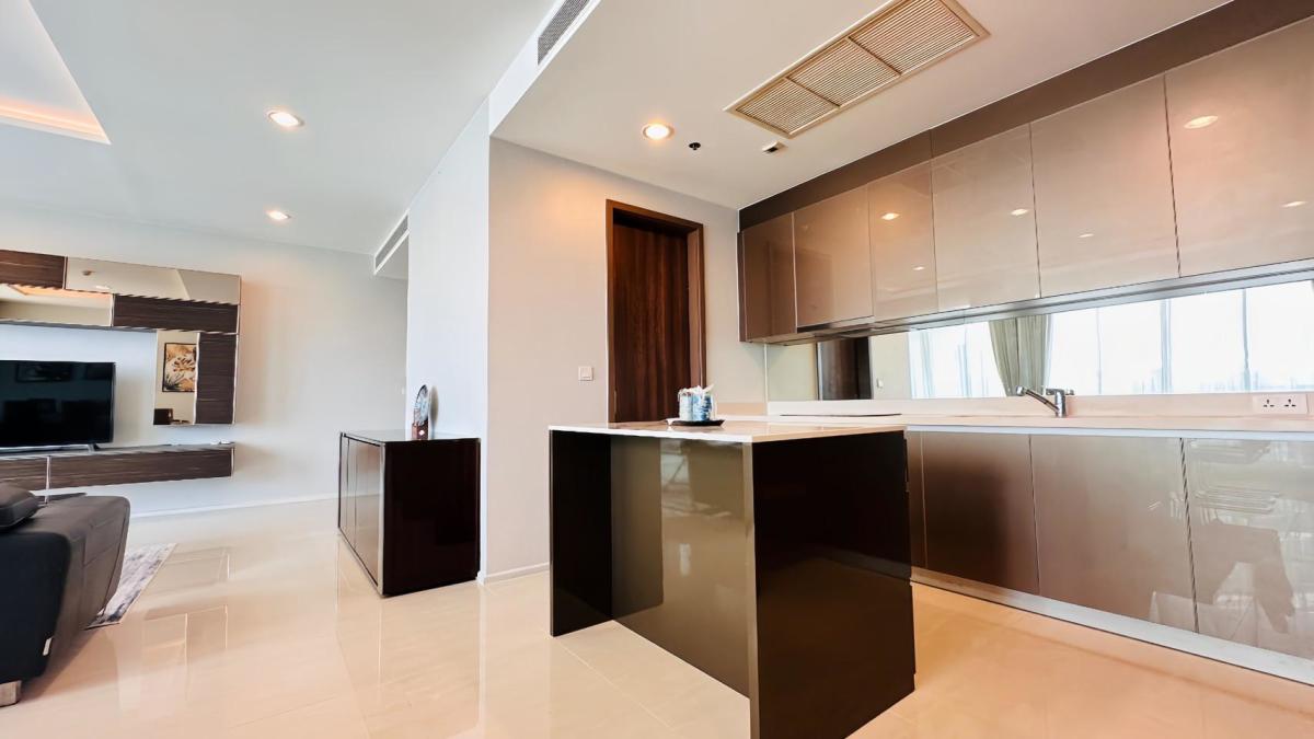 For RentCondoSathorn, Narathiwat : 🔥For urgent rent🔥Menam Residences, approximately 300 meters from Asiatique, near CBD areas such as Sathorn, only 3 kilometers, ready to move in immediately.