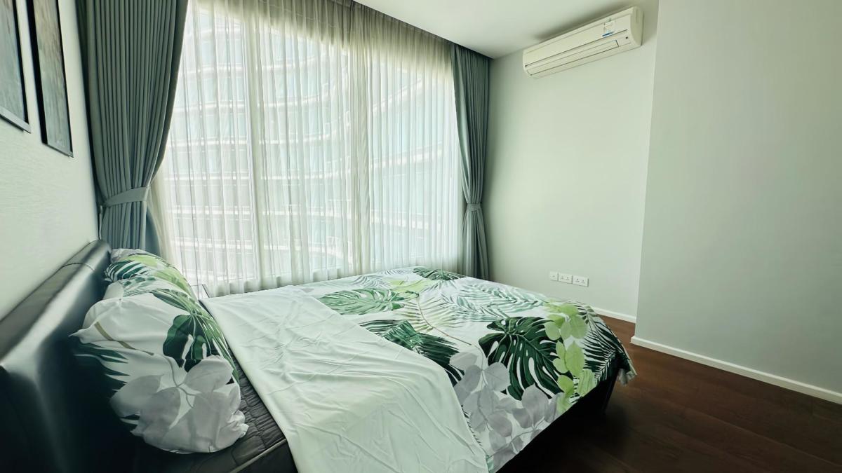 For RentCondoSathorn, Narathiwat : 🔥For urgent rent🔥Menam Residences, approximately 300 meters from Asiatique, near CBD areas such as Sathorn, only 3 kilometers, ready to move in immediately.