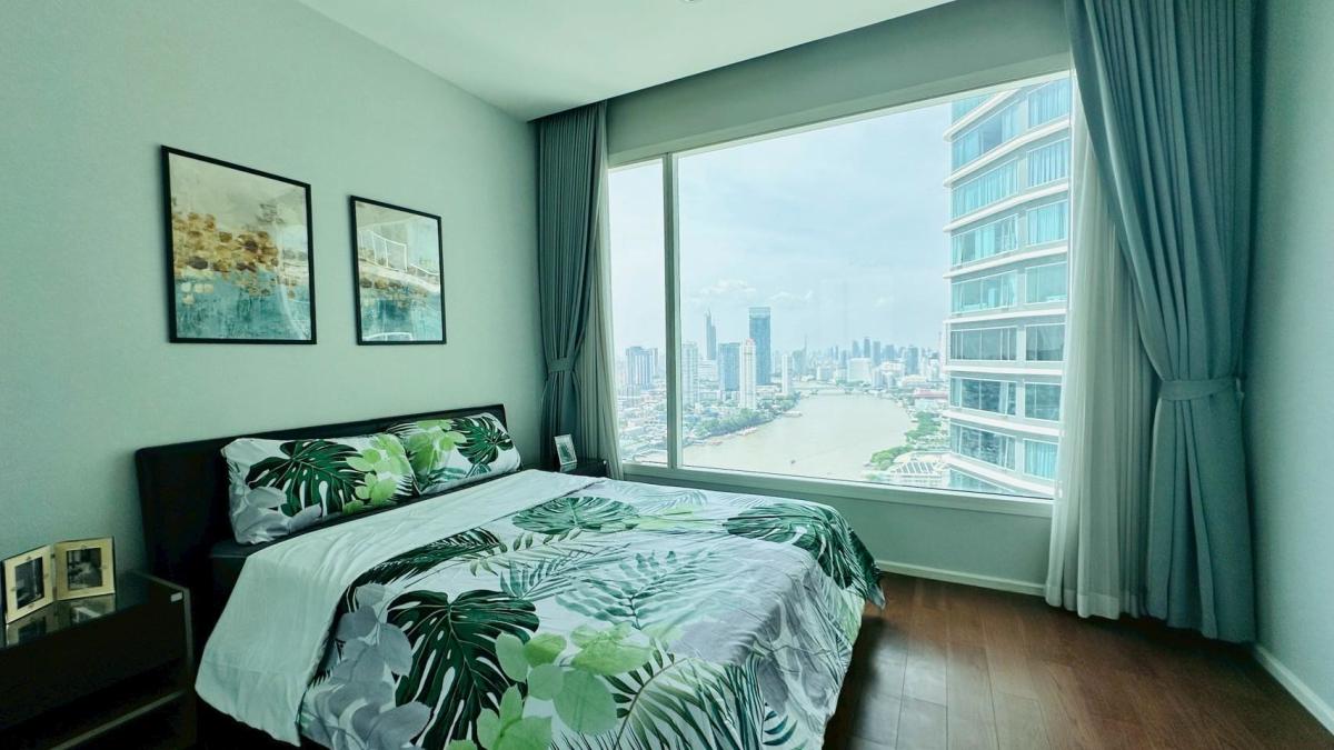 For RentCondoSathorn, Narathiwat : 🔥For urgent rent🔥Menam Residences, approximately 300 meters from Asiatique, near CBD areas such as Sathorn, only 3 kilometers, ready to move in immediately.