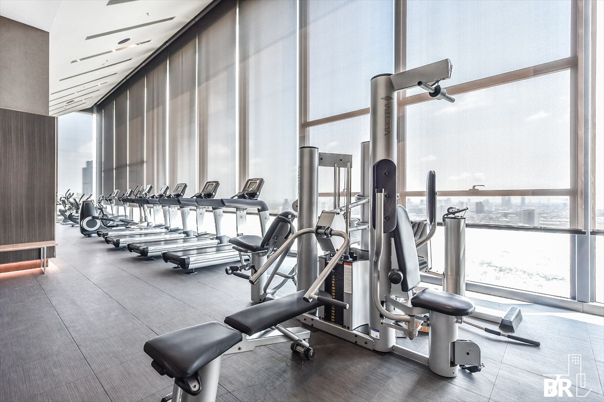 For RentCondoSathorn, Narathiwat : The Diplomat Sathorn,📍 Luxury condo in Silom CBD, near BTS Surasak