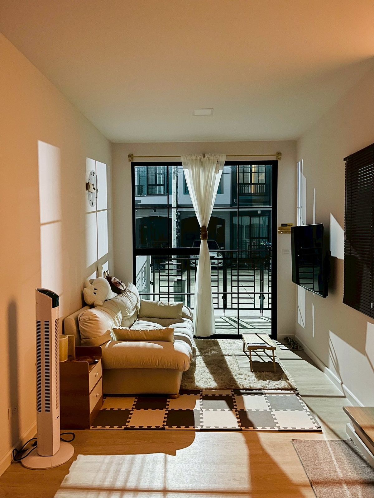 For RentTownhomeBangna, Bearing, Lasalle : ECH250525 Rent a Town Home: Anasiri Ramkhamhaeng (Ansiri Ramkhamhaeng).