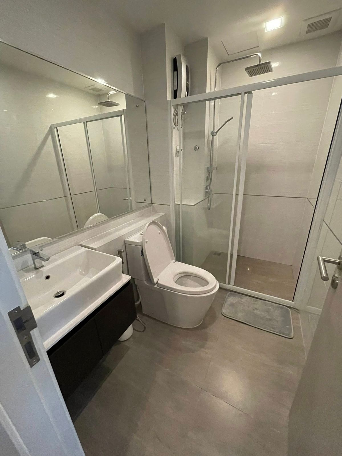 For RentCondoSamut Prakan,Samrong : For rent 🔥 The Metropolis Samrong Interchange 🔥 2 bedrooms, fully furnished and equipped, near BTS Samrong