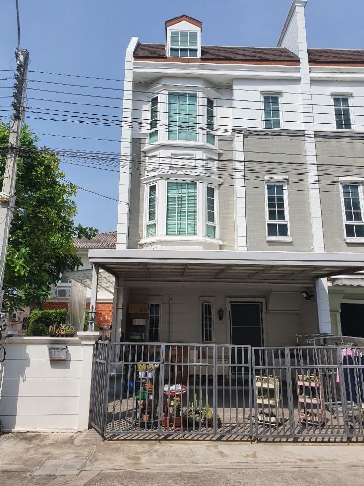 ขายบ้านพัฒนาการ ศรีนครินทร์ : ขาย ทาวน์เฮ้าส์ 3 ห้องนอน ในโครงการ เดอะ เพรสตัน ทาวน์โฮม พระราม 9-กรุงเทพกรีฑา U1173740