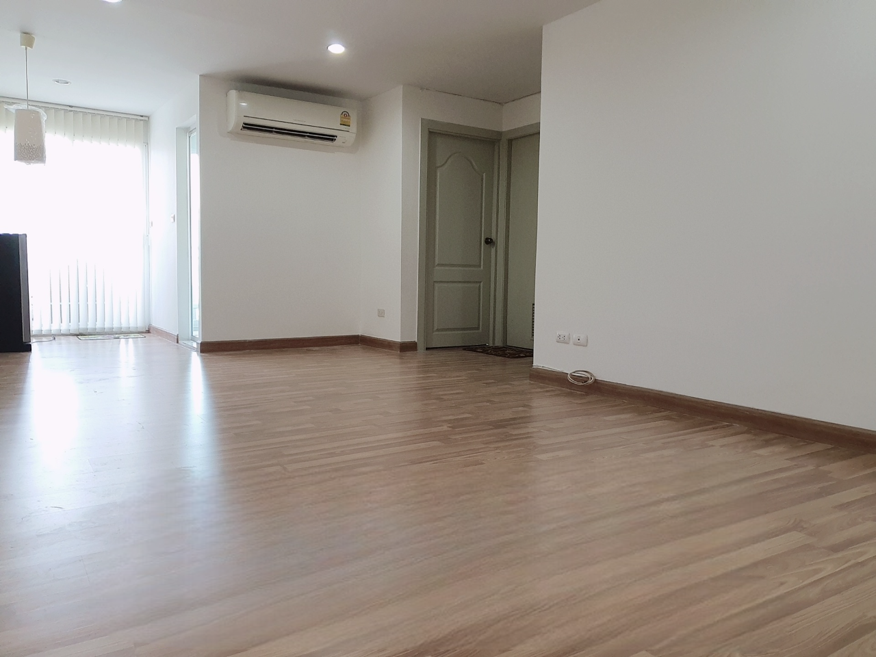 ขายคอนโดอ่อนนุช อุดมสุข : 62 sq.m. Big room Condo Sukhumvit 64 near BTS U1628198