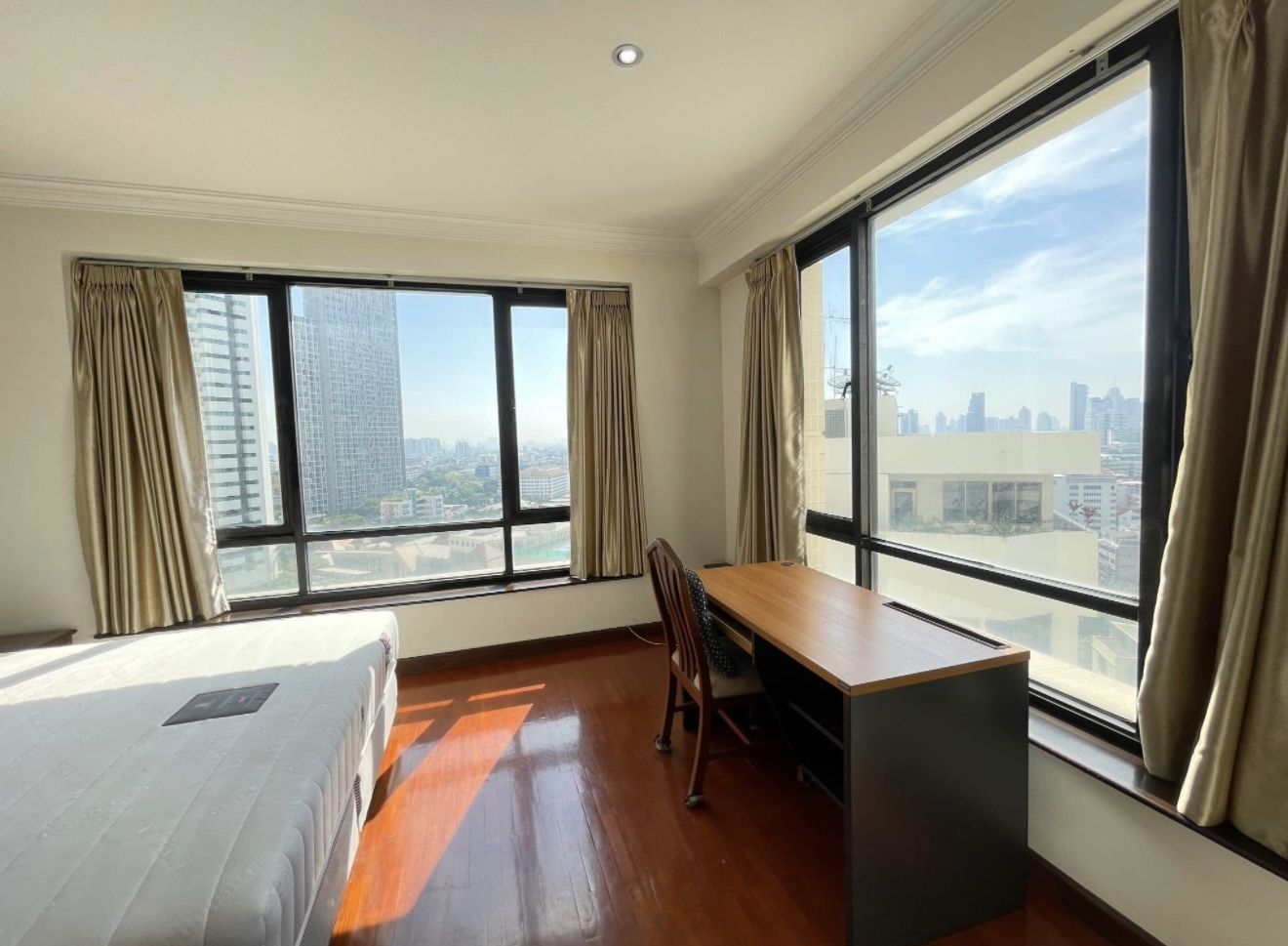 ขายคอนโดสาทร นราธิวาส : ขาย คอนโด 3 ห้องนอน ในโครงการ บ้านปิยะสาทร U2001410