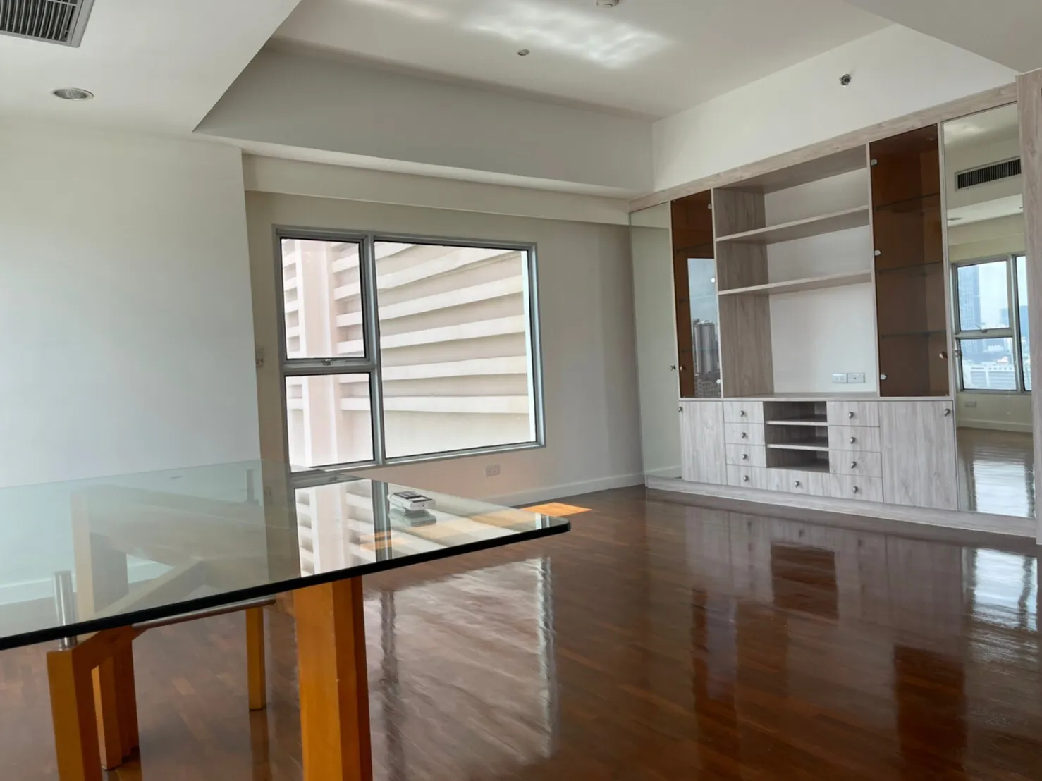 ขายคอนโดสาทร นราธิวาส : ขาย คอนโด 2 ห้องนอน ในโครงการ บ้าน นนทรี U1845678