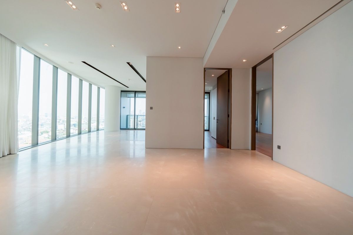 ขายคอนโดวงเวียนใหญ่ เจริญนคร : LTHC12822 - Condo for sale คอนโด ขาย at Banyan Tree Residences บันยัน ทรี เรสซิเดนซ์ Size 178.34 sqm. 2 beds 2 baths Near BTS Khlong San Station ONLY 61.56 MB