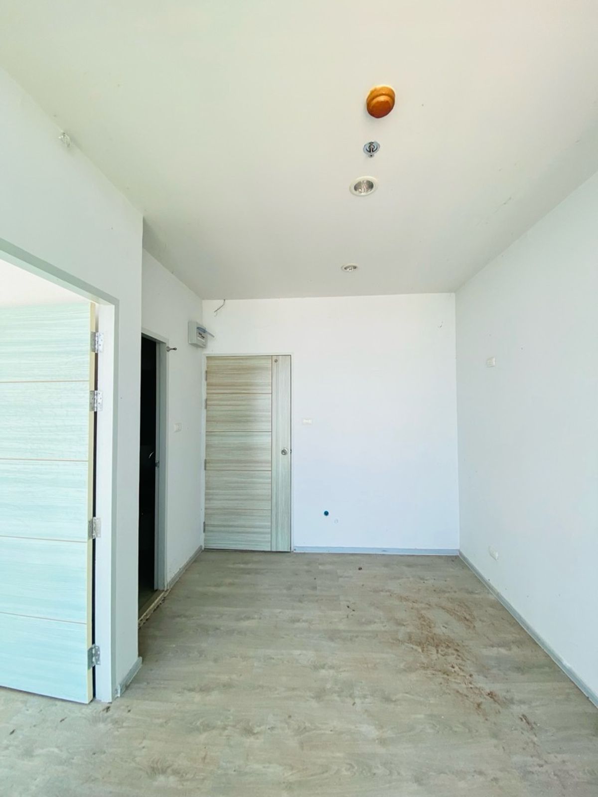 ขายคอนโดพัทยา บางแสน ชลบุรี สัตหีบ : เดอะแกรนด์เอดี จอมเทียน บีช พัทยา ขายเพียง 1.45 ล้าน คอนโดวิวทะเล 