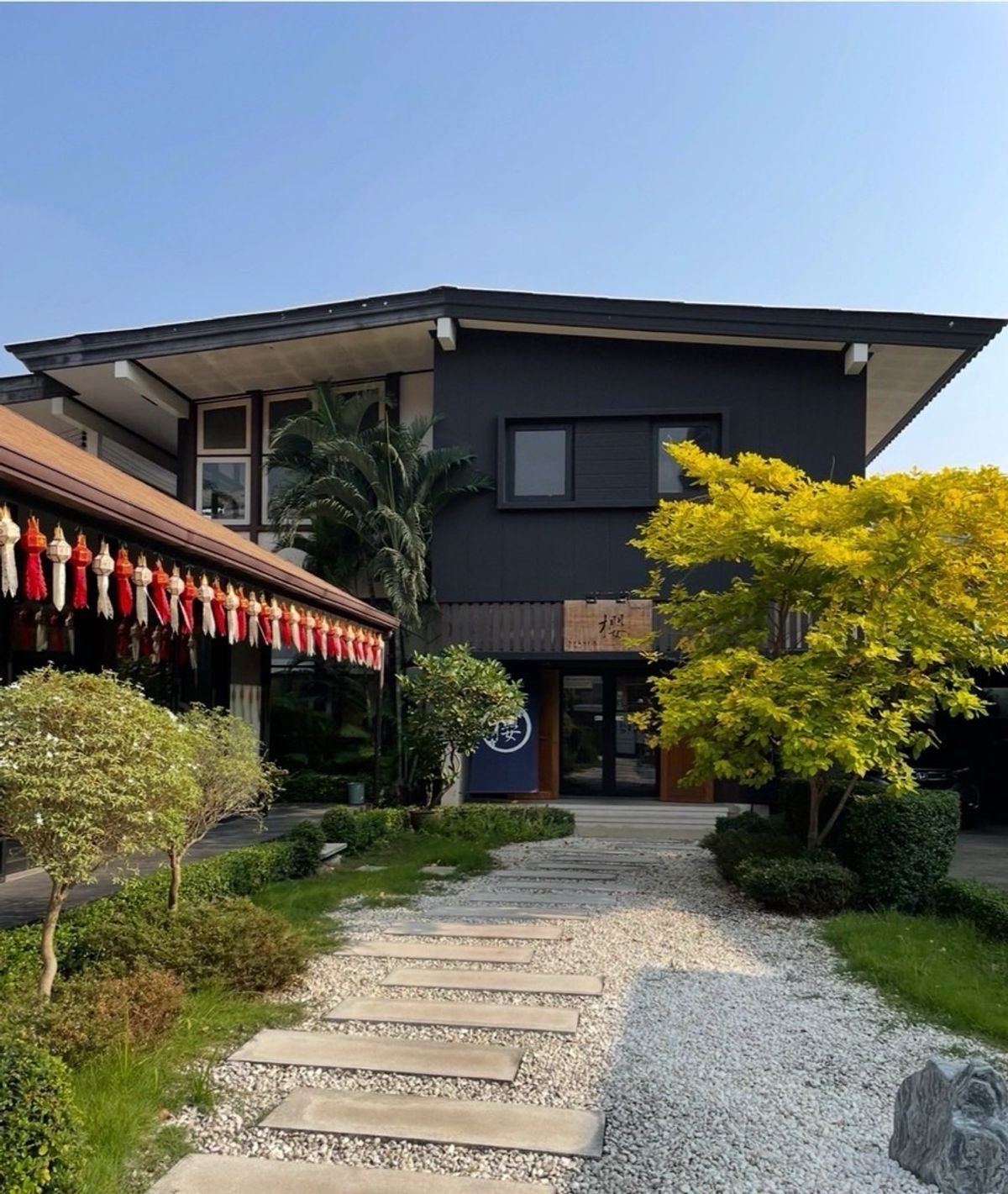ให้เช่าบ้านสุขุมวิท อโศก ทองหล่อ : 🇯🇵🏯FOR RENT: Japanese-Style House – 1 min walk to Big C Ekkamai :250,000THB/month 