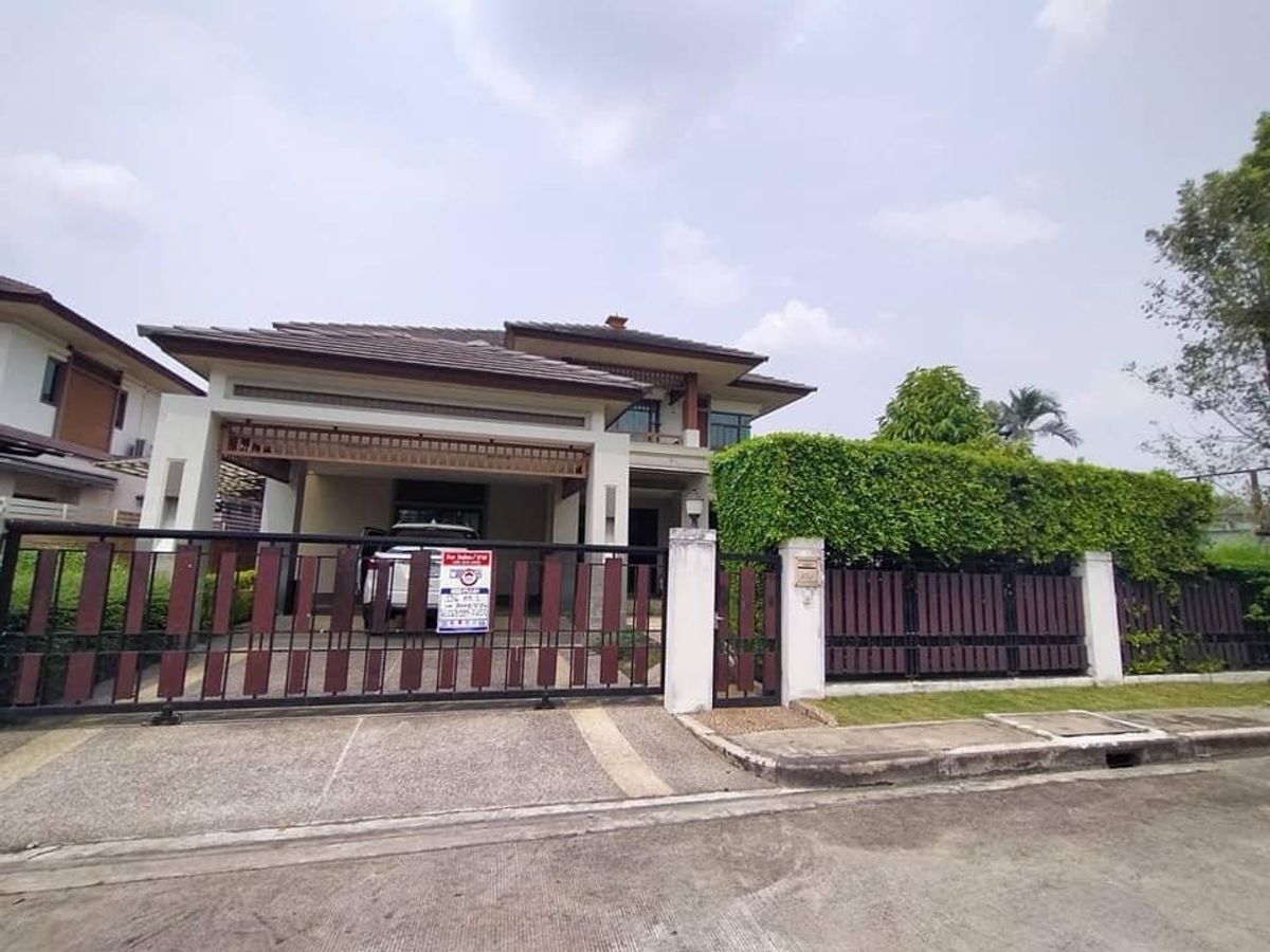 ขายบ้านบางซื่อ วงศ์สว่าง เตาปูน : บ้านเดี่ยว เศรษฐสิริ ประชาชื่น เรสซิเด้นท์ 3 ต.ท่าทราย อ.เมืองนนทบุรี จ.นนทบุรี

