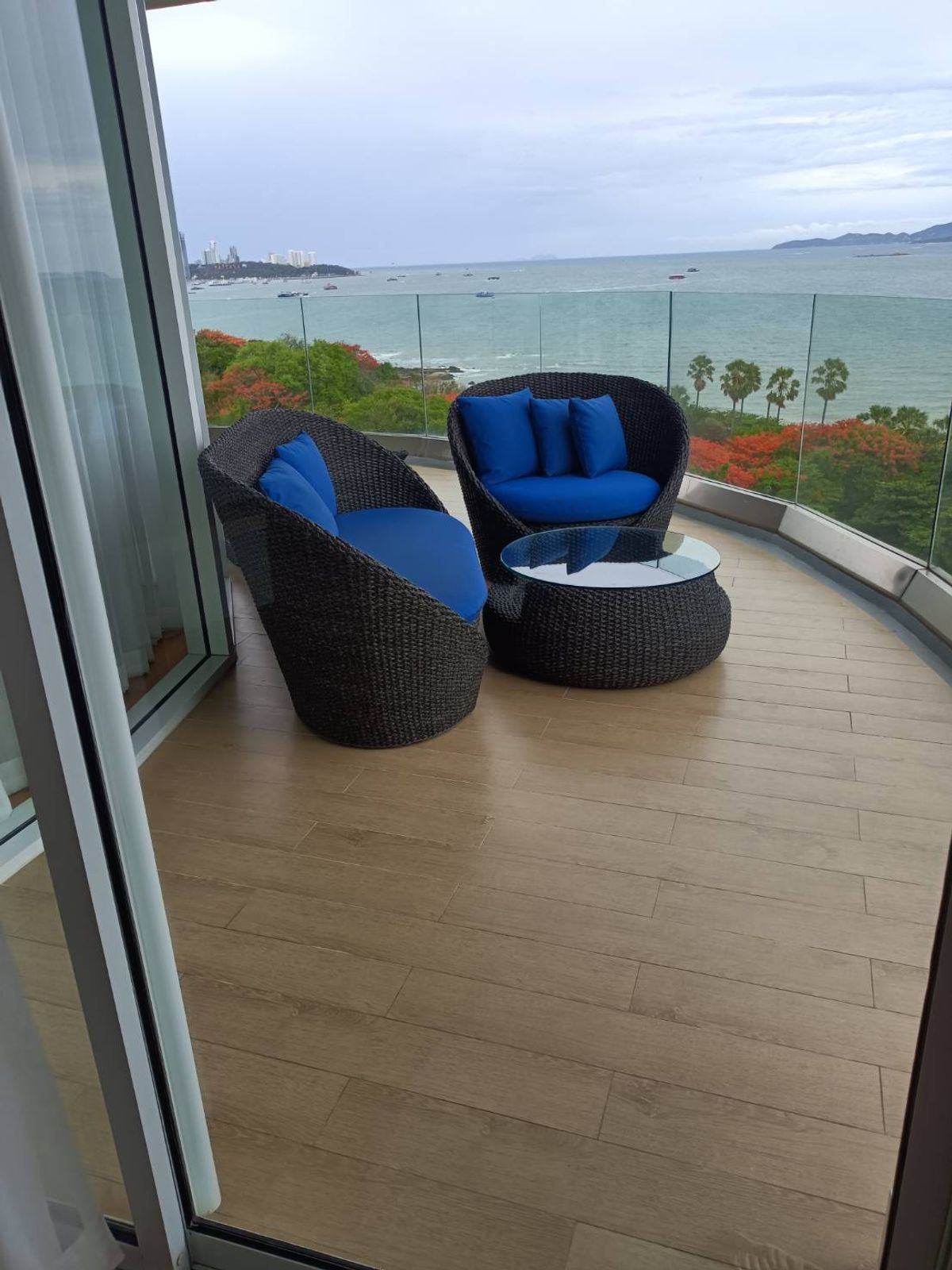 ขายคอนโดพัทยา บางแสน ชลบุรี สัตหีบ : for sale Condo The Cove pattaya  3 Bed 3 Bath 237 Sq.m  (S03-2058)