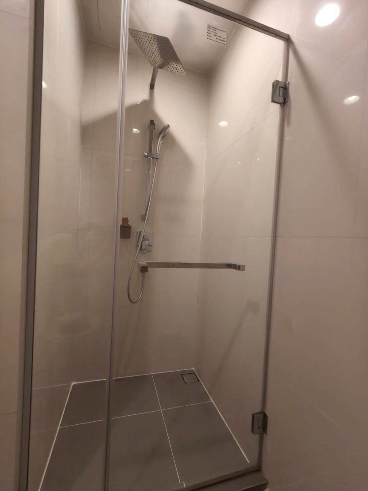 For RentCondoSukhumvit, Asoke, Thonglor : For RENT OKA HAUS2 BED 2 Bath (Bathtub) 50SQ.mfurnished 40,000/M.Contact: 0646428664 phat