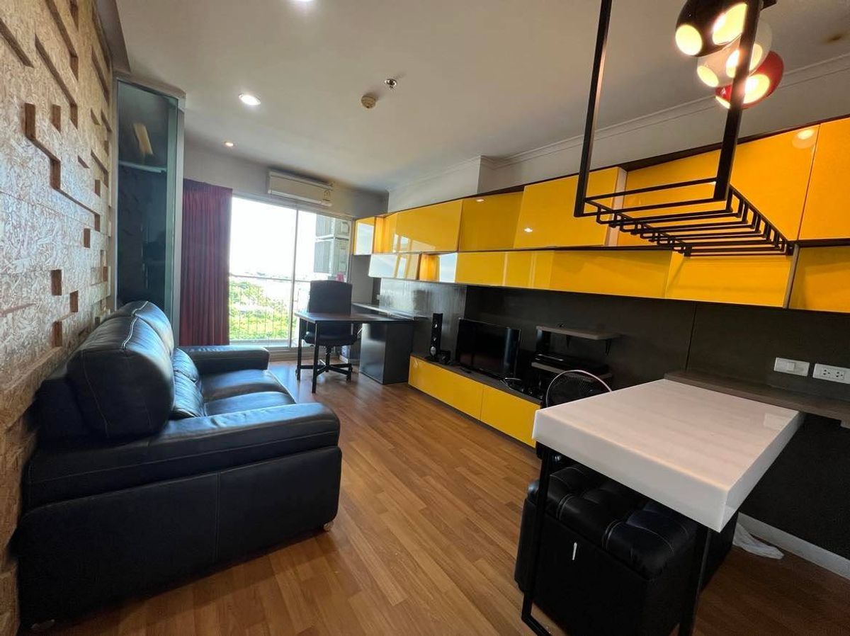 For RentCondoRama3 (Riverside),Satupadit : Gold location. 🔥🔥🔥 Lumpini Park Riverside Rama 3, beautiful room at the cover as in the picture. Full furniture+There is a washing machine‼ ️ Ready to enter 10/8/67 (very fast chat)