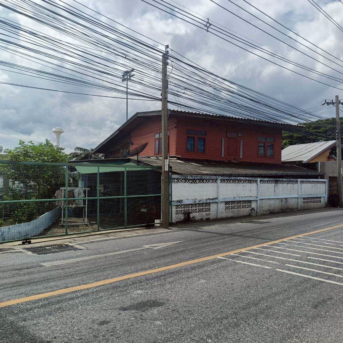 ขายบ้านสมุทรปราการ สำโรง :  🏠ขาย บ้านเดี่ยว 5ห้องนอน 2ห้องน้ำ🏠  ขายบ้านพร้อมที่ดินและสวนหลังบ้าน ซ.วัดสวนส้ม สมุทรปราการ🔥
