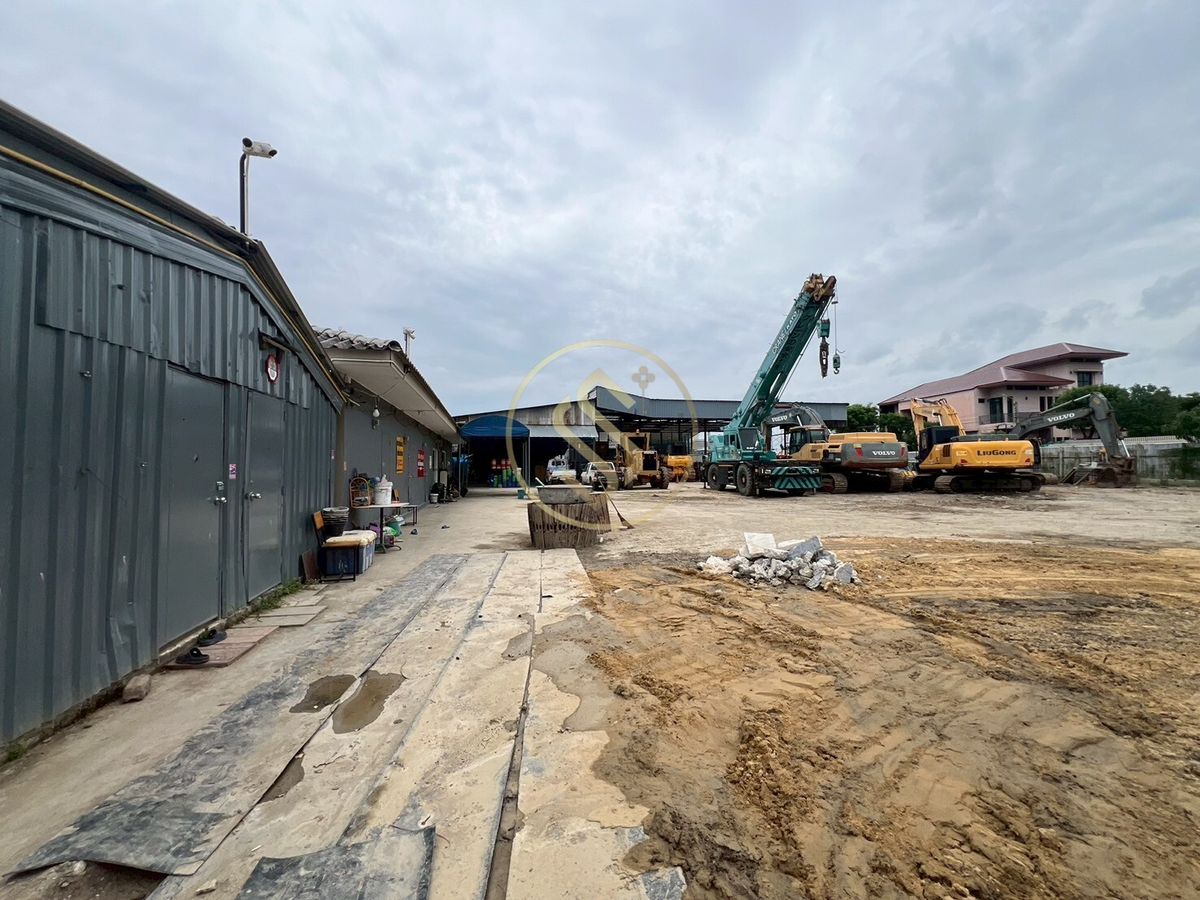 ขายที่ดินพระราม 5 ราชพฤกษ์ บางกรวย : ขายด่วน ! ที่ดินเปล่าทำเลทอง บนถนนราชพฤกษ์ ขนาด  2 ไร่ 84 ตารางวา อยู่ติดกับ ATTA Autohaus , แบงค์ค็อก คิดส์ สาขาราชพฤกษ์