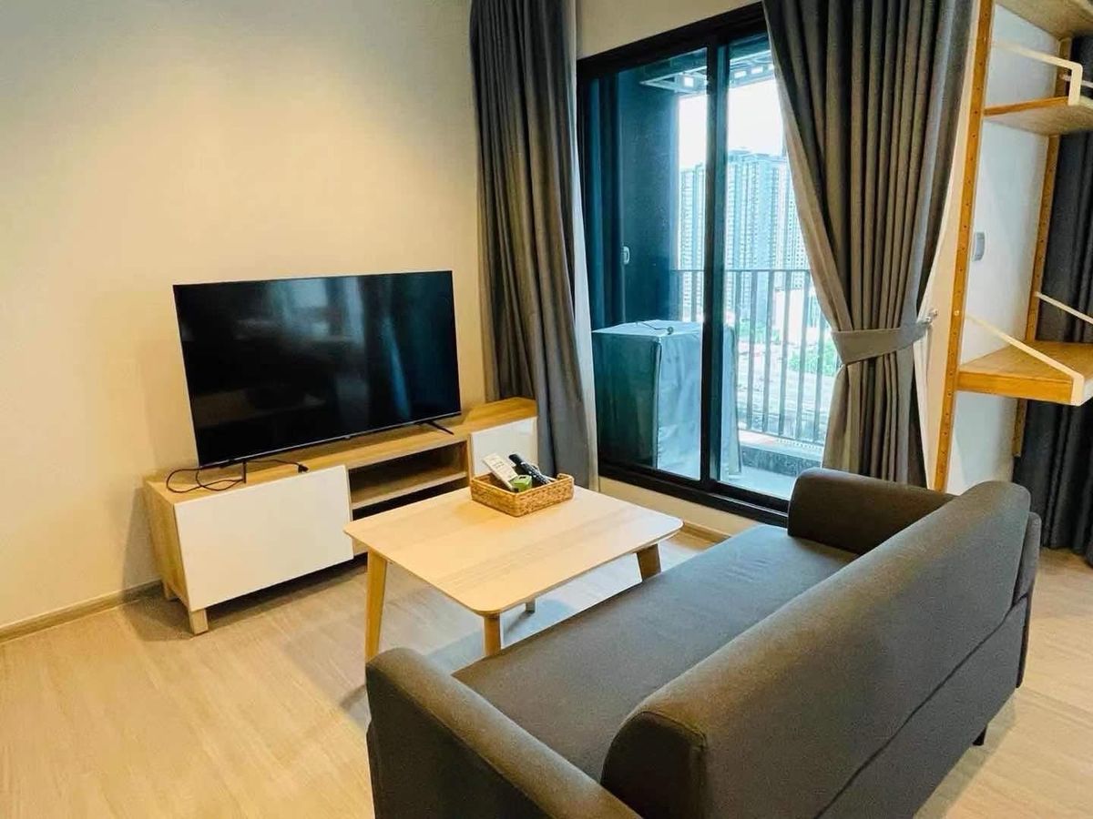 ให้เช่าคอนโดพระราม 9 เพชรบุรีตัดใหม่ RCA : life asoke rama9 for rent