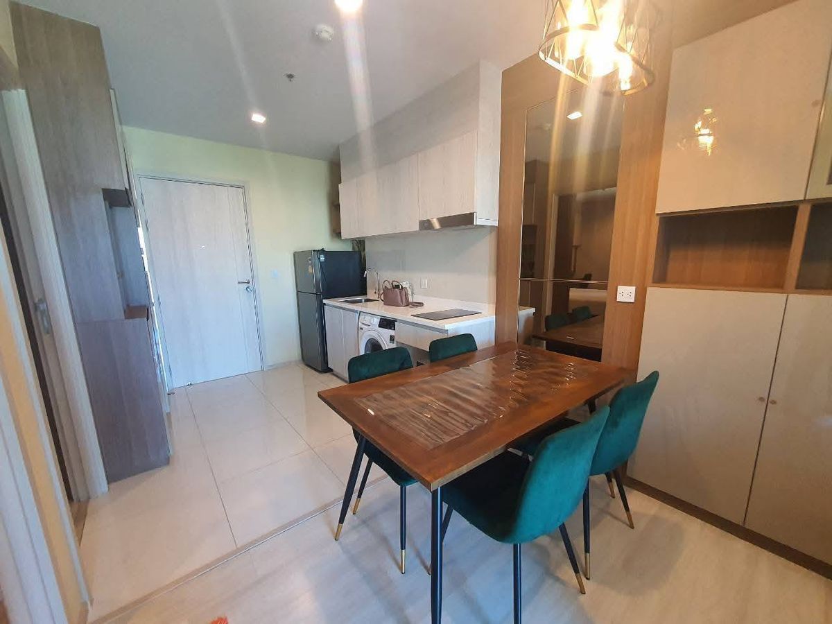 For SaleCondoWitthayu, Chidlom, Langsuan, Ploenchit : Near BTS Ploenchit, only 550 meters.