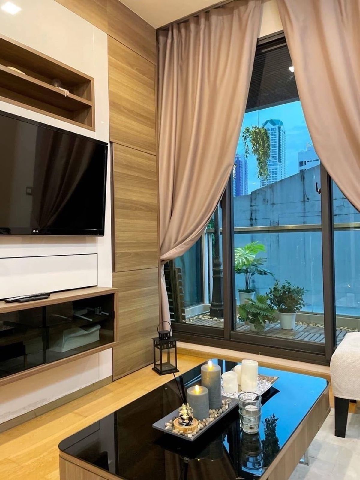 ให้เช่าคอนโดสาทร นราธิวาส : ว่าง✅*Owner Post*ให้เช่า คอนโด The Address sathorn 12 ห้องสวยเพิ่ง renovate ใกล้ BTS เซนต์หลุยส์
