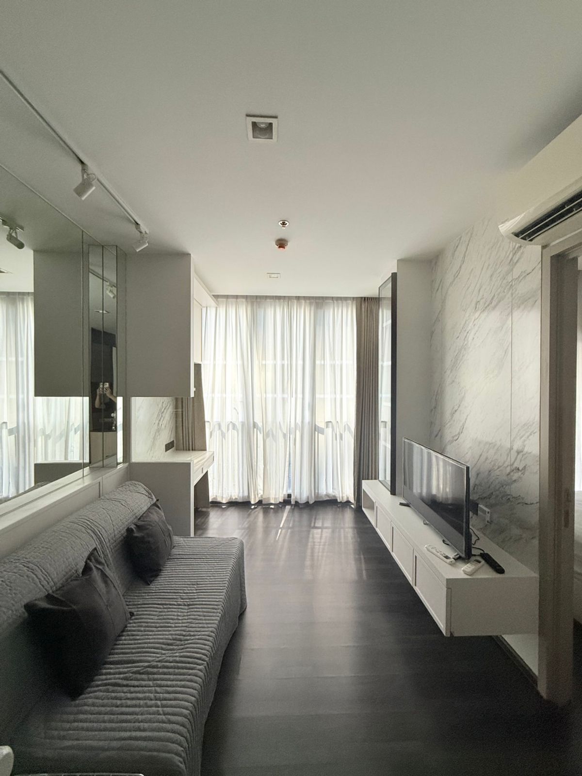 ให้เช่าคอนโดพระราม 9 เพชรบุรีตัดใหม่ RCA : For rent The Line Asoke -Ratchada