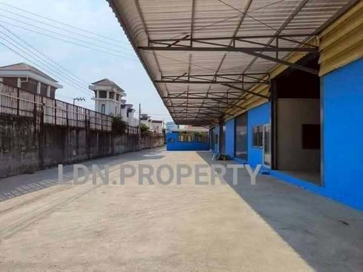 For RentWarehouseEakachai, Bang Bon : Warehouse + Office for Rent Warehouse for Rent Soi Petchkasem 81, Maha Charoen Bang Bon 5 Road