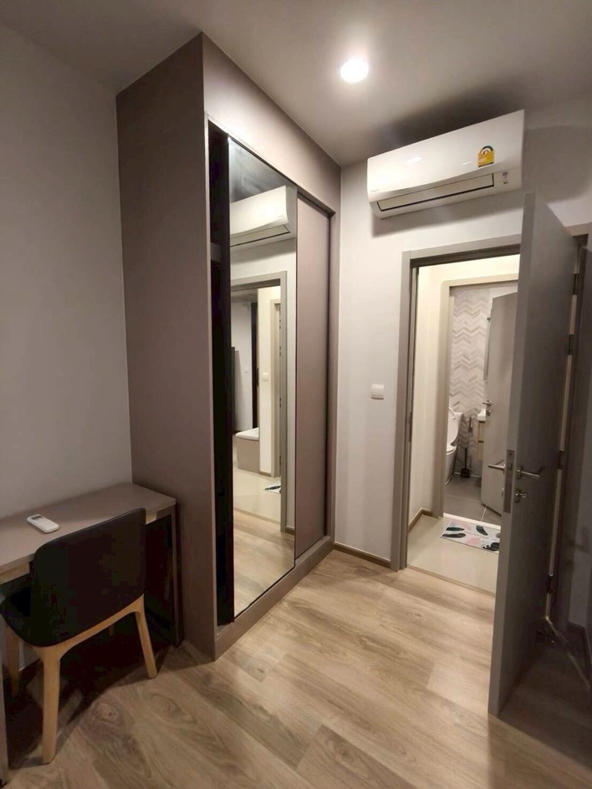 For RentCondoSukhumvit, Asoke, Thonglor : For RENT OKA HAUS2 BED 2 Bath (Bathtub) 50SQ.mfurnished 40,000/M.Contact: 0646428664 phat