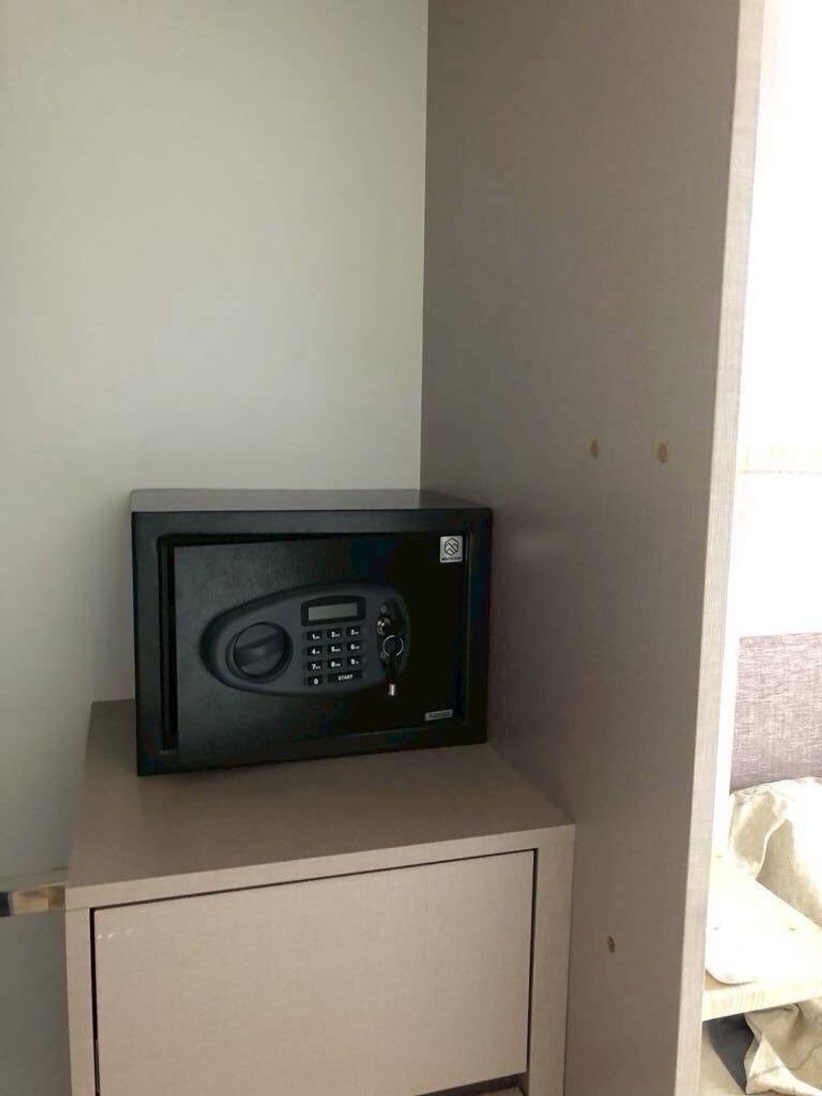 For RentCondoSukhumvit, Asoke, Thonglor : For RENT OKA HAUS2 BED 2 Bath (Bathtub) 50SQ.mfurnished 40,000/M.Contact: 0646428664 phat