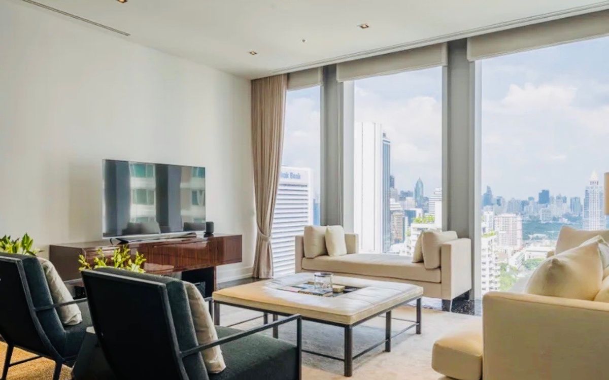 ขายคอนโดสาทร นราธิวาส : LTHC12820 - Condo for sale คอนโด ขาย at The Ritz Carlton Residences เดอะ ริทซ์-คาร์ลตัน เรสซิเดนเซส Size 211 sqm. 4 beds 3 baths Near BTS Chong Nonsi Station ONLY 75 MB