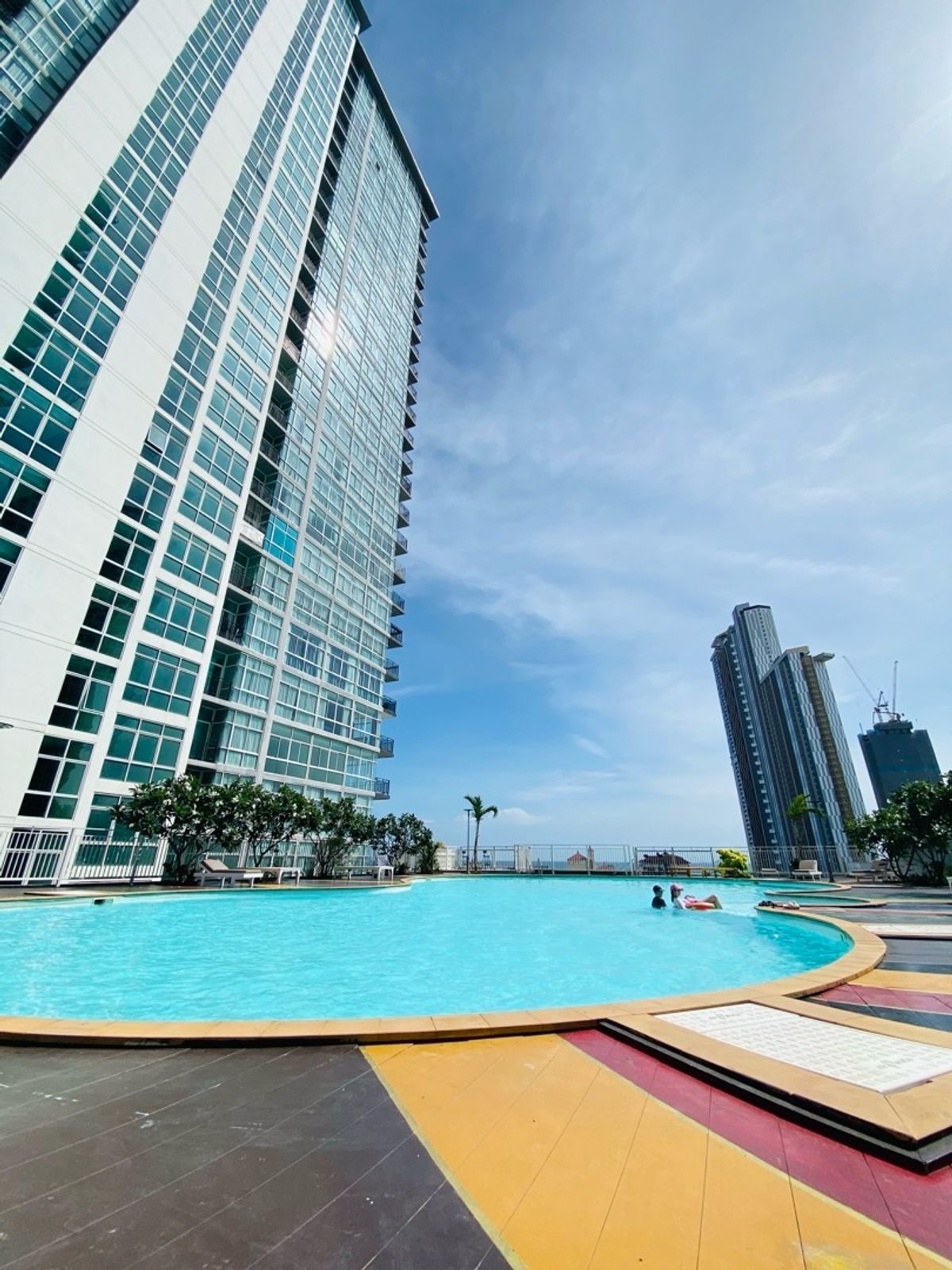 ขายคอนโดพัทยา บางแสน ชลบุรี สัตหีบ : เดอะแกรนด์เอดี จอมเทียน บีช พัทยา ขายเพียง 1.45 ล้าน คอนโดวิวทะเล 