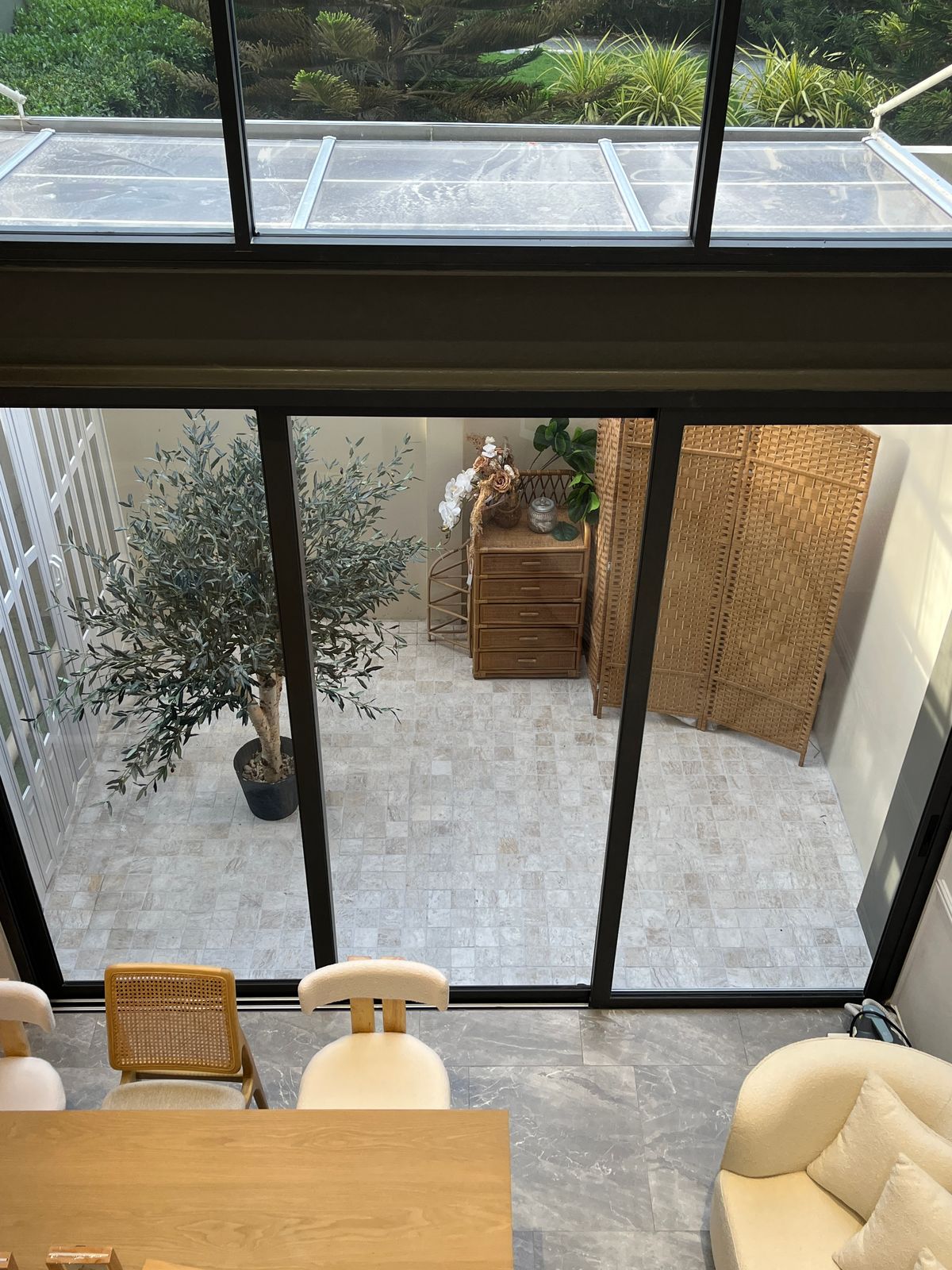 ให้เช่าทาวน์โฮมลาดพร้าว101 แฮปปี้แลนด์ : ✨ บ้านเดี่ยวหรู 4 ชั้น สไตล์โมเดิร์น เหมาะสำหรับครอบครัว หรือโฮมออฟฟิศ ตกแต่งครบ พร้อมอยู่ ใกล้ MRT ลาดพร้าว และเลียบด่วนรามอินทรา