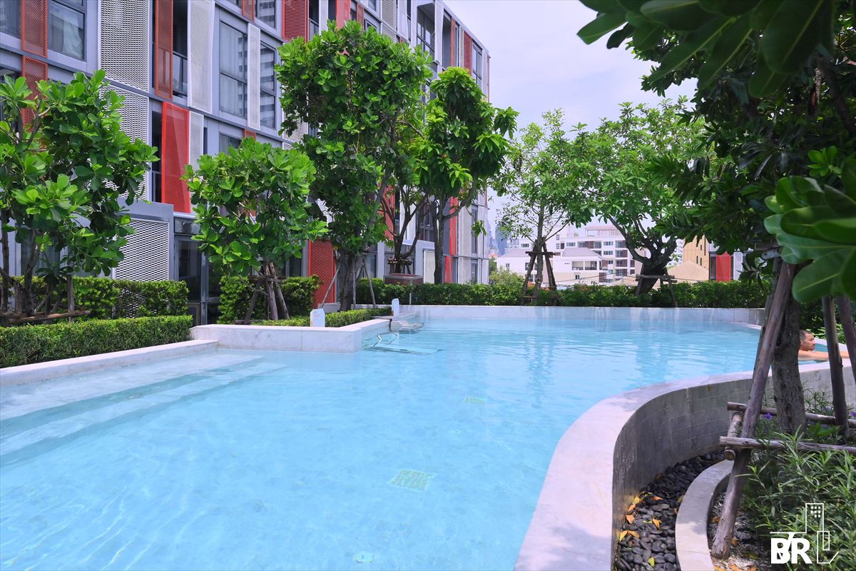 ขายคอนโดสุขุมวิท อโศก ทองหล่อ : Low Rise✨ Peaceful and quiet with a high Yield up to 6%😻Taka Haus Eakkamai 12 by Jubjib