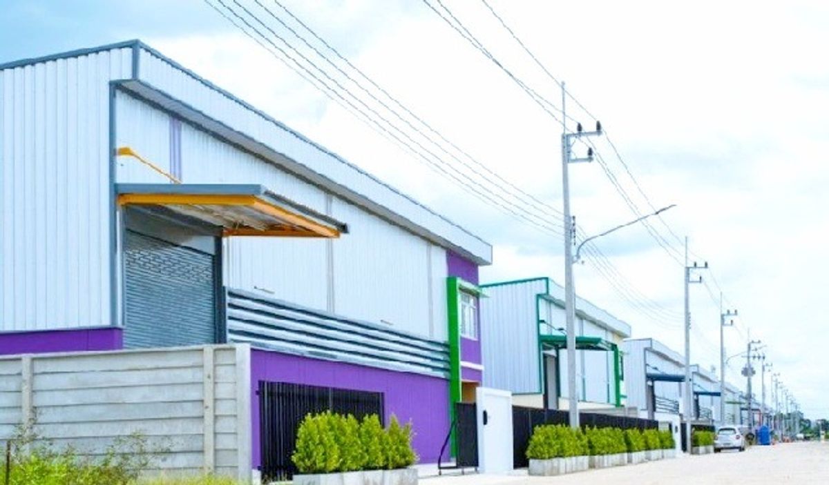 ให้เช่าโรงงานปทุมธานี รังสิต ธรรมศาสตร์ : ลำลูกกาคลอง9 เช่าโรงงาน 2 ชั้น พื้นที่สีม่วงเข้ม ใบรง.4 337 ตร.วา. 1,348 ตร.ม. รร.นานาชาติ เดียร์ปาร์ค 5 กม.