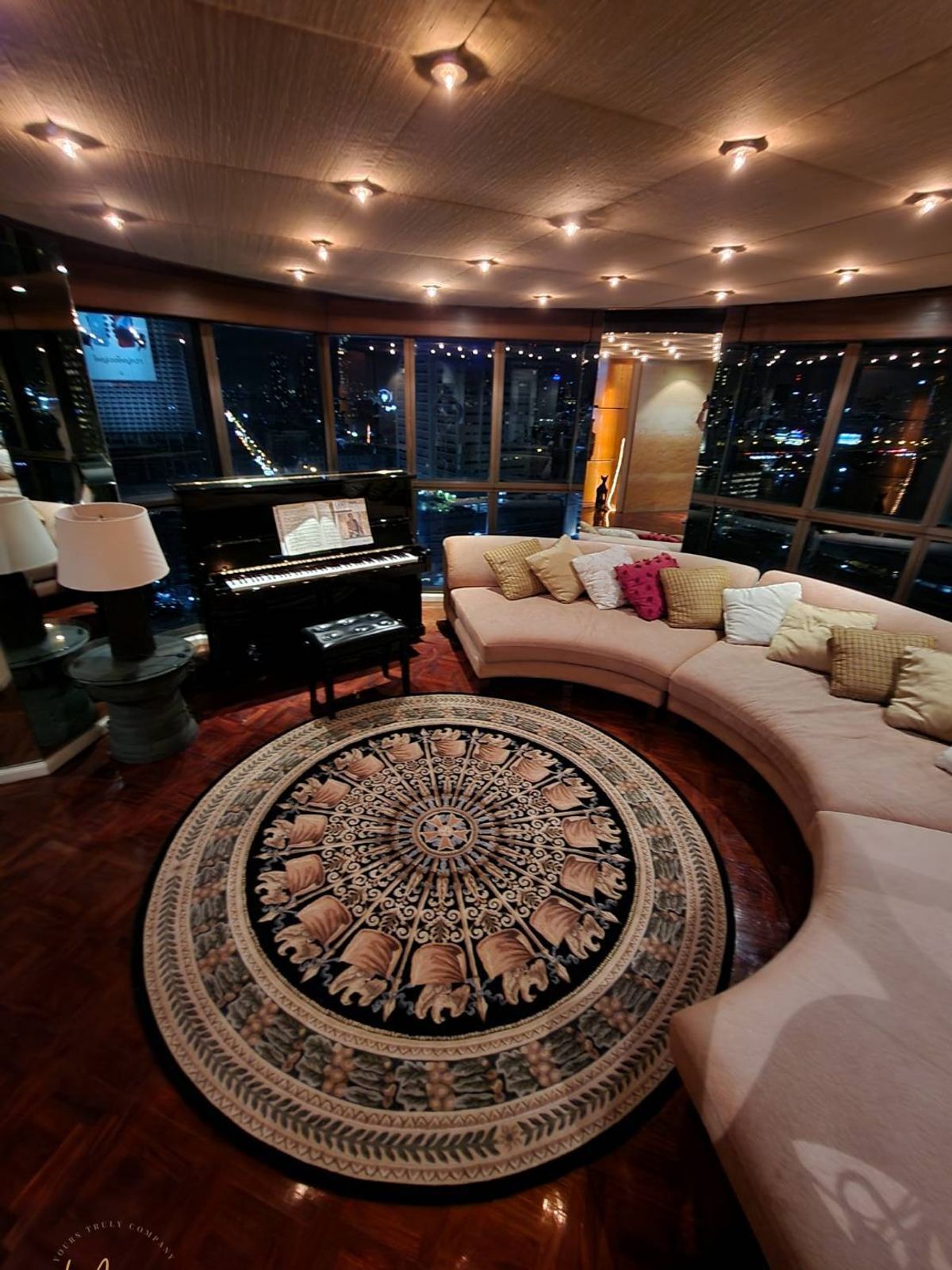ให้เช่าคอนโดสาทร นราธิวาส : ✨เพนต์เฮาส์วิวแม่น้ำสุดหรู State Tower | 267 ตร.ม. | 2 ห้องนอน | 3 ห้องน้ำ | ที่จอด 3 คัน✨