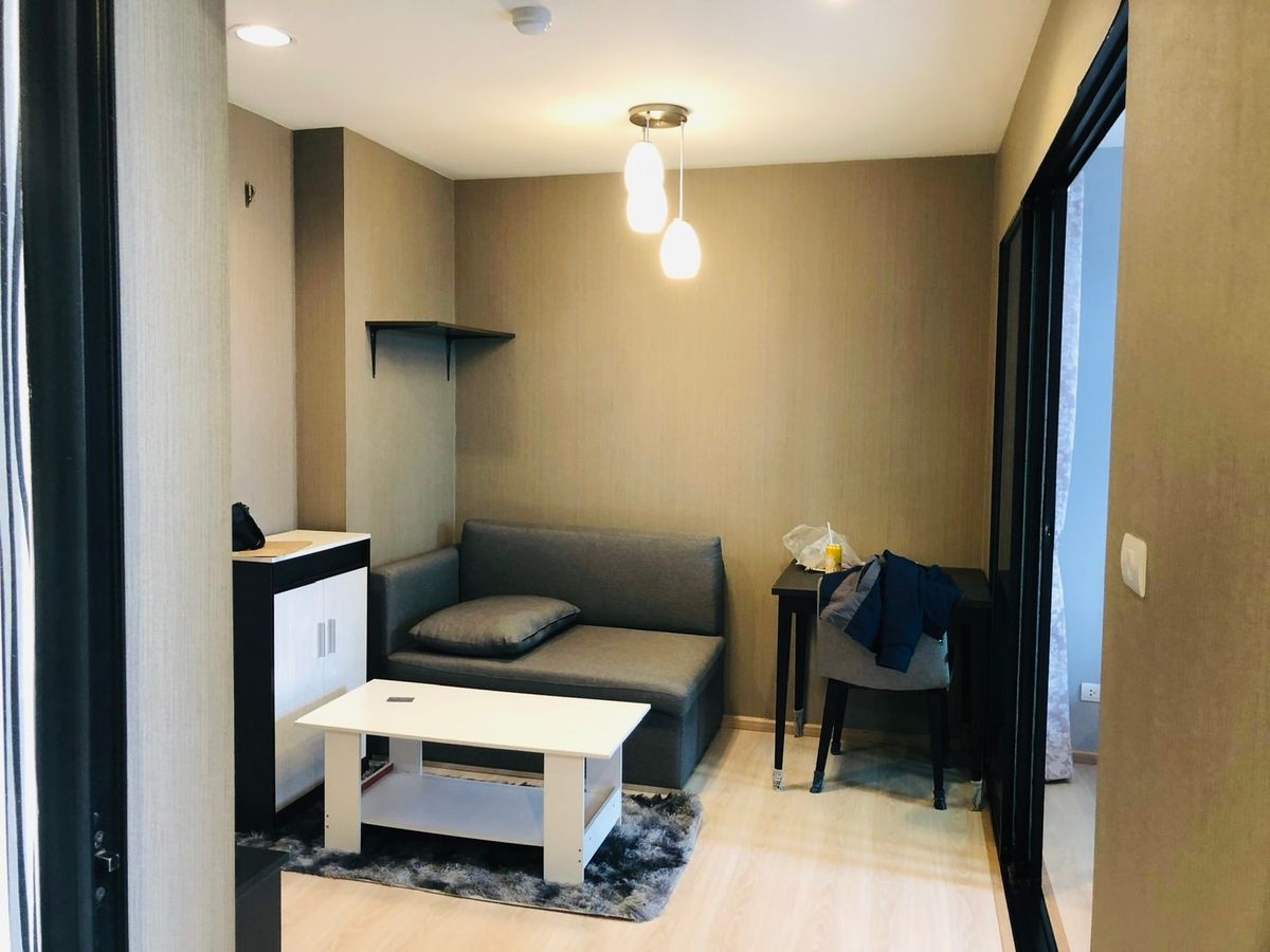 For RentCondoRama9, Petchburi, RCA : Rise Rama9 Condo for Rent (Rise Rama9), near MRT, Phetchaburi, convenient to travel.