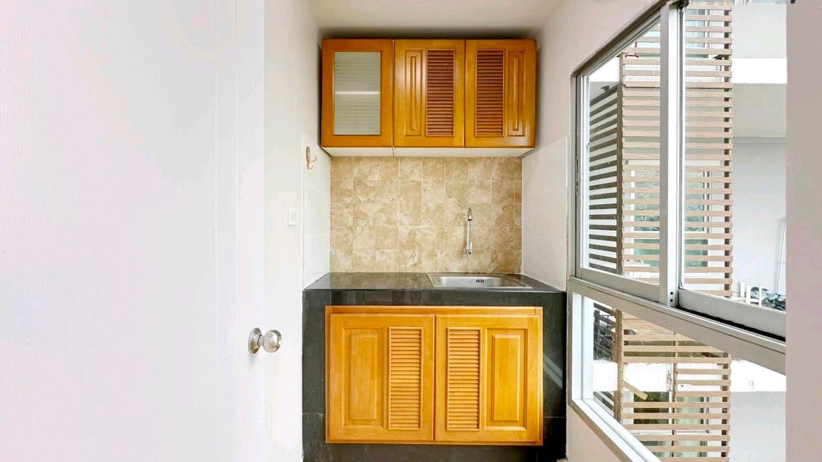 For SaleCondoBangna, Bearing, Lasalle : It must have 🤩 Condo ready to go to the kitchen, separate balcony, light, cheaper, cheaper! The answer! 👉regent Home 7 Bangna (Regent Home 7 Bang Na) ✨️