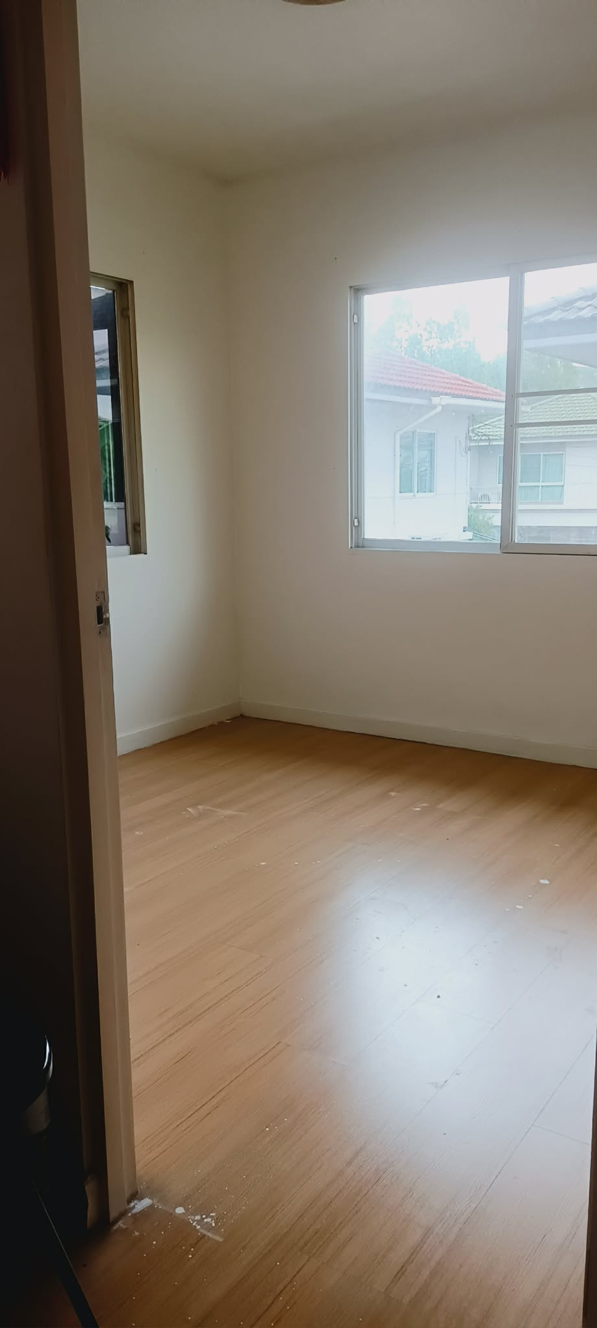 ให้เช่าทาวน์โฮมนนทบุรี บางใหญ่ บางบัวทอง : บ้านเปล่า หลังมุม ขับรถ 5นาที ถึงเซนทรัล เวสเกต เลี้ยงสัตว์ได้