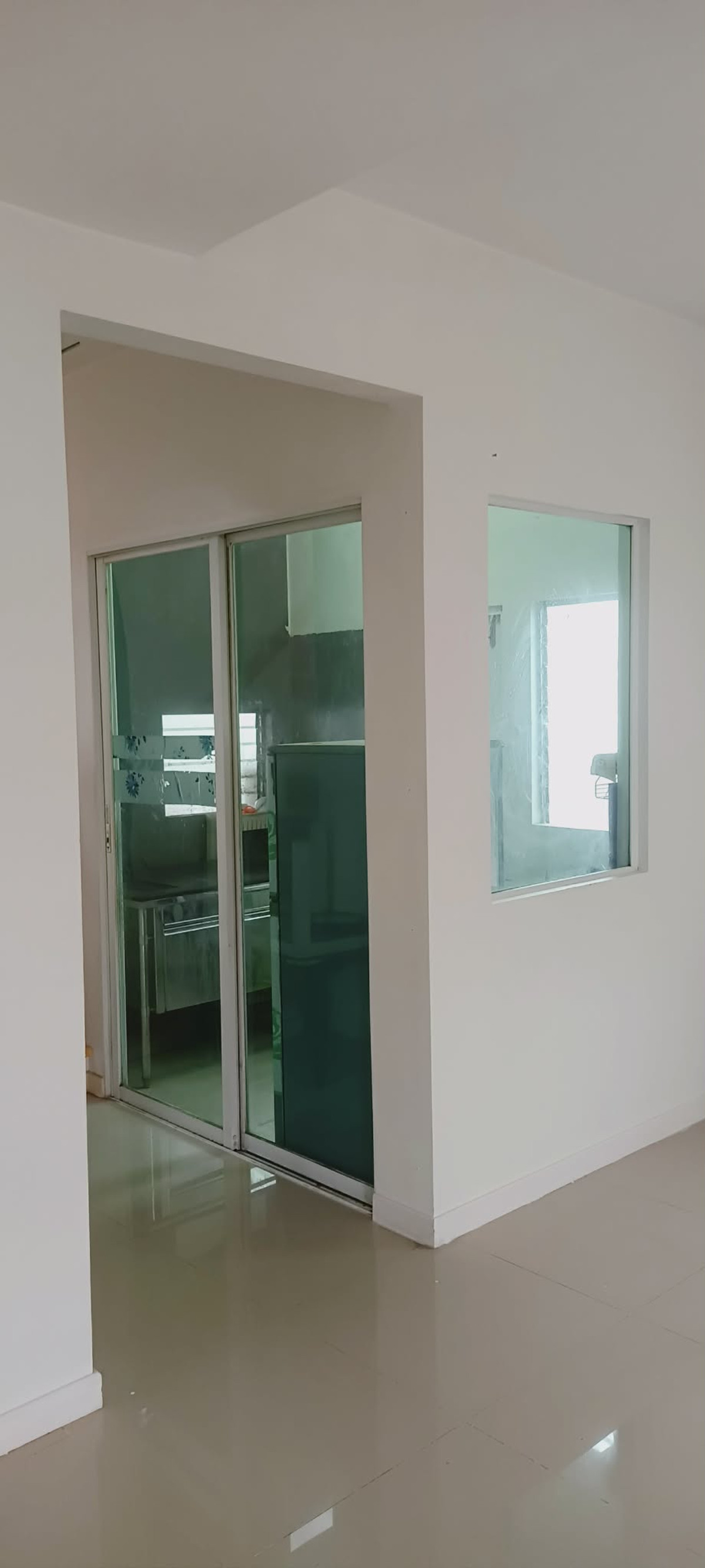 ให้เช่าทาวน์โฮมนนทบุรี บางใหญ่ บางบัวทอง : บ้านเปล่า หลังมุม ขับรถ 5นาที ถึงเซนทรัล เวสเกต เลี้ยงสัตว์ได้