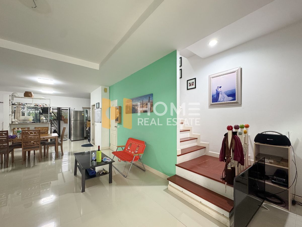 ขายทาวน์โฮมพัฒนาการ ศรีนครินทร์ : เดอ สยาม สวนหลวง ร.9 / 3 ห้องนอน (ขาย), De Siam Suanluang Rama 9 / 3 Bedrooms (FOR SALE) FON034