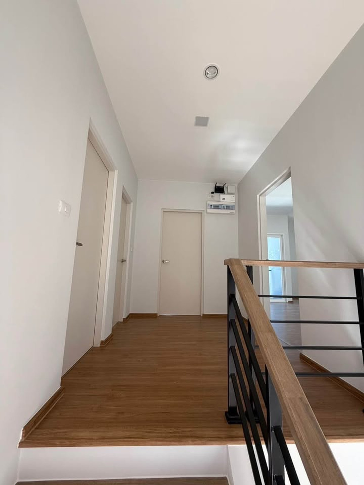 ให้เช่าทาวน์โฮมนนทบุรี บางใหญ่ บางบัวทอง : บ้านเปล่า หลังมุม ขับรถ 5นาที ถึงเซนทรัล เวสเกต เลี้ยงสัตว์ได้