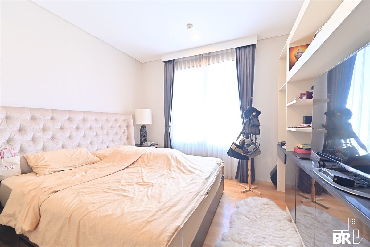 ขายคอนโดพระราม 9 เพชรบุรีตัดใหม่ RCA : 🎯2 bed ห้องกว้าง‼️ ทำเลใจกลางอโศก พร้อมอยู่ 🎯 Villa Asoke ใกล้ MRT เพชรบุรี 