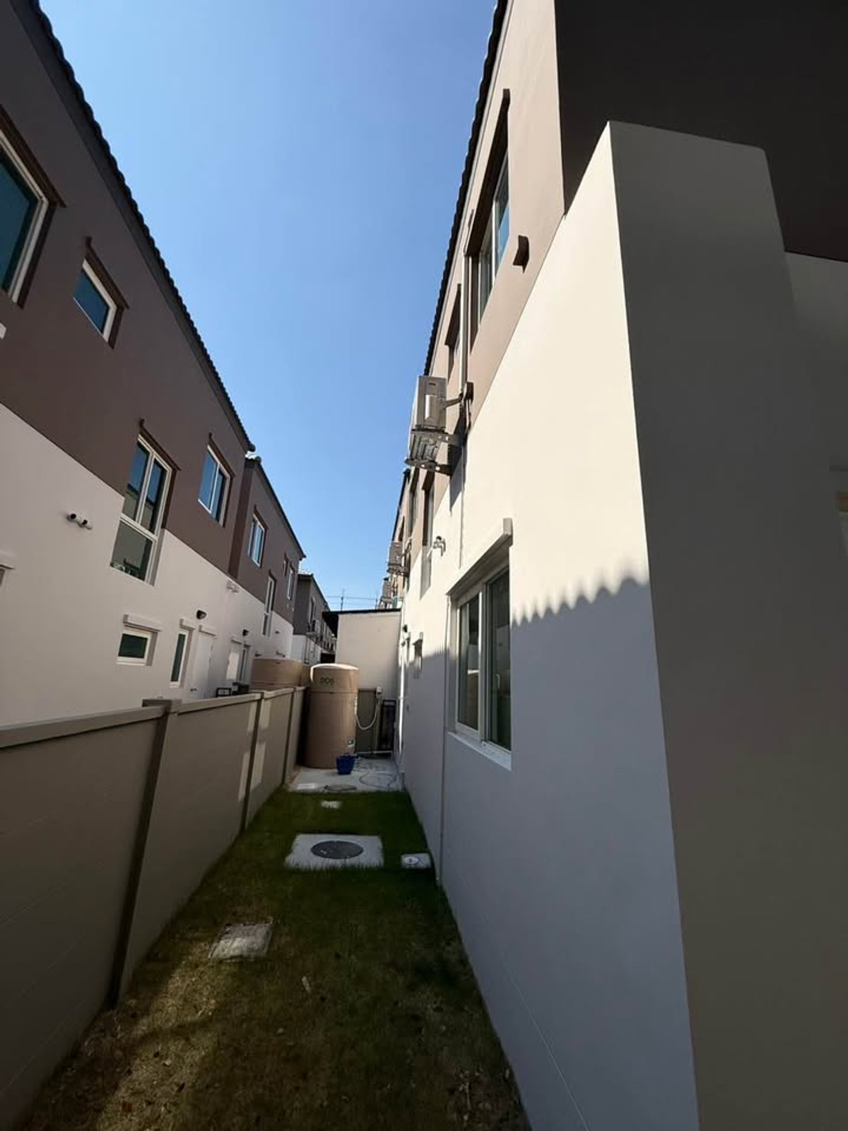 ให้เช่าทาวน์โฮมนนทบุรี บางใหญ่ บางบัวทอง : บ้านเปล่า หลังมุม ขับรถ 5นาที ถึงเซนทรัล เวสเกต เลี้ยงสัตว์ได้