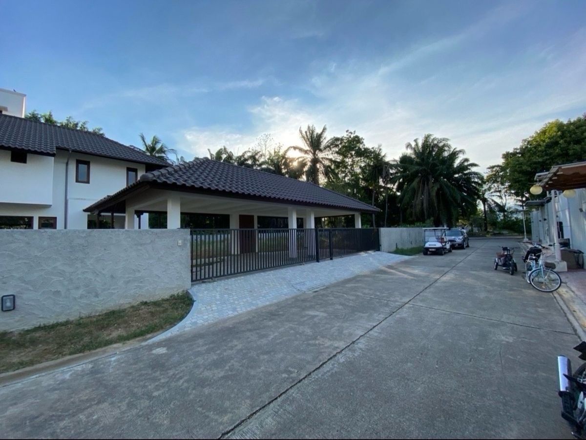 ขายบ้านวิภาวดี ดอนเมือง หลักสี่ : 📢👇บ้านย่านแจ้งวัฒนะ ในพื้นที่ใหญ่เกือบไร่ ใช้ไม้สักทั้งหลัง ไม่เคยพักอาศัย ใกล้จุดขึ้นลงทางด่วน 