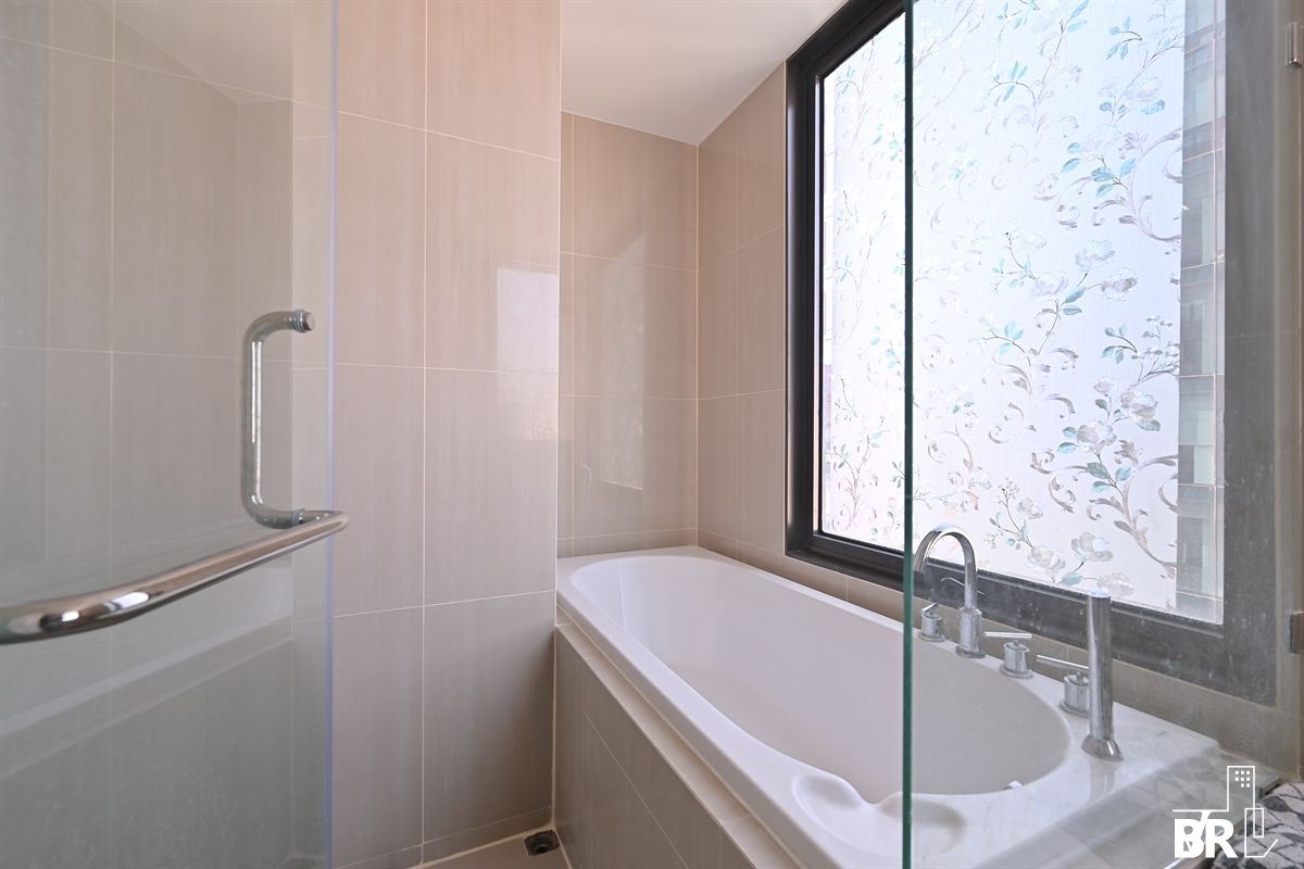 ขายคอนโดพระราม 9 เพชรบุรีตัดใหม่ RCA : 🎯2 bed ห้องกว้าง‼️ ทำเลใจกลางอโศก พร้อมอยู่ 🎯 Villa Asoke ใกล้ MRT เพชรบุรี 