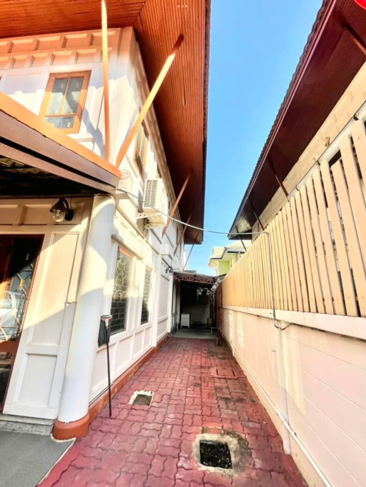 ให้เช่าบ้านนนทบุรี บางใหญ่ บางบัวทอง : บ้านเดี่ยว รีโนเวทใหม่ 3ห้องนอน 2ห้องน้ำ ใกล้แม็คโคร สาขาบางบัวทอง ถนนบางกรวย-ไทรน้อย