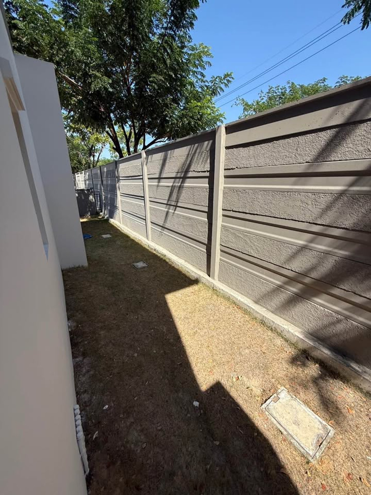 ให้เช่าทาวน์โฮมนนทบุรี บางใหญ่ บางบัวทอง : บ้านเปล่า หลังมุม ขับรถ 5นาที ถึงเซนทรัล เวสเกต เลี้ยงสัตว์ได้